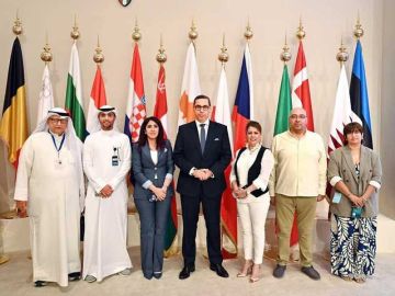 وزير الخارجية القبرصي: خبراتنا السياحية تحت خدمة الكويت