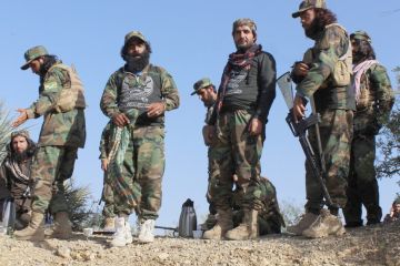 باكستان وأفغانستان: اشتباكات ووقف للنار