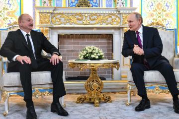 بوتين يشرح لرئيس أذربيجان ملابسات تحطم طائرة الركاب المدنية العام الماضي.. ويعد بتقديم تعويضات