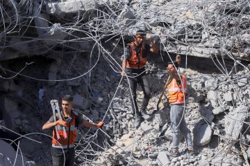 فانس لإقناع نتنياهو باحترام اتفاق غزة ... وترامب يهدد حماس بـ حلفائه العظام  فانس لإقناع نتنياهو باحترام اتفاق غزة ... وترامب يهدد حماس بـ حلفائه العظام