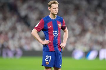 فرينكي دي يونغ قريب من تجديد عقده فرينكي دي يونغ قريب من تجديد عقده