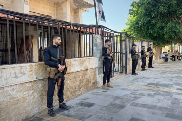 سورية: الشرع يخوض أول مواجهة مع المقاتلين الأجانب سورية: الشرع يخوض أول مواجهة مع المقاتلين الأجانب