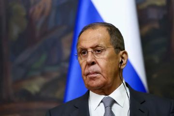 لافروف لـ الجريدة : مهتمون بالغاء التأشيرات للكويتيين