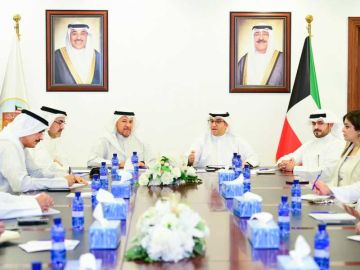 وزير البلدية والإسكان للمحافظين: تحقيق سياسة الدولة في إنجاز المشاريع التنموية وزير البلدية والإسكان للمحافظين: تحقيق سياسة الدولة في إنجاز المشاريع التنموية
