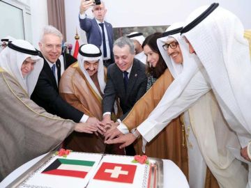 نــــاصــــر المـحـمـد: الأمير يقود الكويت بحكمة في مرحلة حساسة نــــاصــــر المـحـمـد: الأمير يقود الكويت بحكمة في مرحلة حساسة