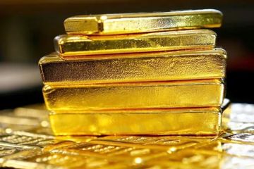 الذهب يلامس 4000 دولار كمستوى قياسي جديد الذهب يلامس 4000 دولار كمستوى قياسي جديد