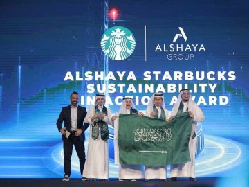 كلير فلو و سباركس تفوزان بجائزة الشايع ستاربكس للعمل المستدام كلير فلو و سباركس تفوزان بجائزة الشايع ستاربكس للعمل المستدام