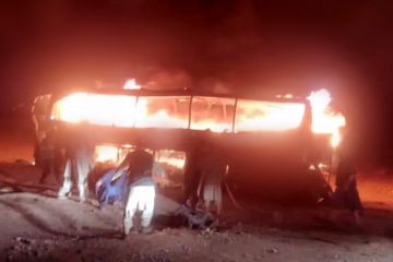 عادوا من الفرح إلى الموت!