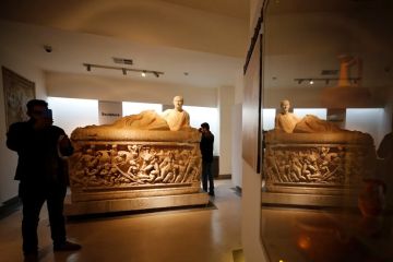 سرقة تماثيل تعود للعصر الروماني من المتحف الوطني السوري