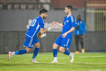 الأزرق يستهل تدريباته على ملعب العقلة في الدوحة اليوم