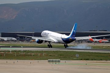 هبوط 9 طائرات كويتية اضطراريا بمطار البصرة في العراق