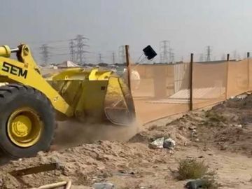 بلدية الكويت: إزالة 51 مخيما مخالفا في اسطبلات الأحمدي