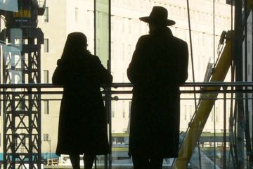 الجريدة تكشف كيف نسج الموساد شبكة معقدة تسللت إلى منسق الحرس الثوري