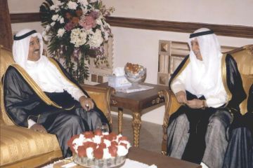 40 عاما من رحلة السفير سليمان الفصام في قافلة الدبلوماسية 1 - 6 40 عاما من رحلة السفير سليمان الفصام في قافلة الدبلوماسية 1 - 6