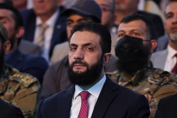 بريطانيا ترفع العقوبات عن الرئيس السوري أحمد الشرع