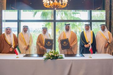  الكويتي للتنمية يوقع مع البحرين اتفاقية قرض بـ 100 مليون دولار لتطوير شبكة الكهرباء