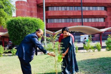 سفيرة الهند الجديدة تصل الكويت