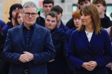 وزيرة الخزانة البريطانية تجمد ضريبة الدخل بدلا من خفضها وزيرة الخزانة البريطانية تجمد ضريبة الدخل بدلا من خفضها