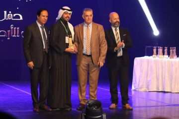 فهد الأحمد يفوز بجائزة أفضل إخراج في الأردن المسرحي 