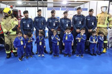  الإطفاء تشارك بمهرجان الطفولة التاسع