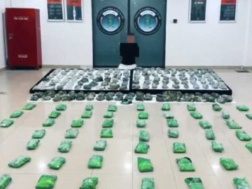 الداخلية: إحباط تهريب 100 كيلو حشيش وماريغوانا قادمة من إيران الداخلية: إحباط تهريب 100 كيلو حشيش وماريغوانا قادمة من إيران