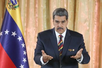 مادورو مستعد للحوار... وترامب يوسع تهديداته العسكرية إلى المكسيك