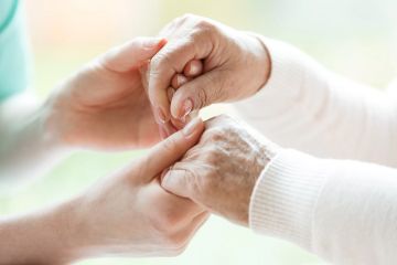 إيطاليا تعفي كبار السن من تجديد بطاقات الهوية إيطاليا تعفي كبار السن من تجديد بطاقات الهوية