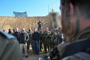 رئيس الوزراء الإسرائيلي يزور المنطقة العازلة في سورية