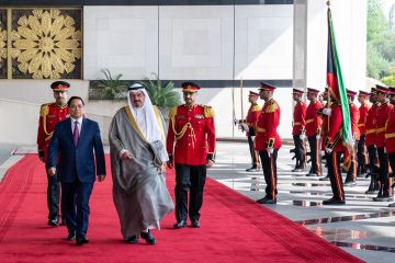 العبدالله يستقبل رئيس وزراء فيتنام