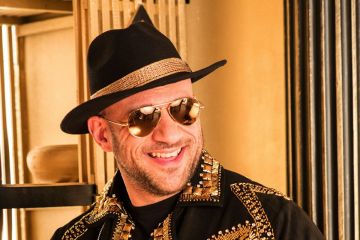 أحمد مكي يخرج من رمضان ويحضر عملا سينمائيا