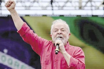 المستشار يغضب الرئيس: بلادنا جميلة المستشار يغضب الرئيس: بلادنا جميلة