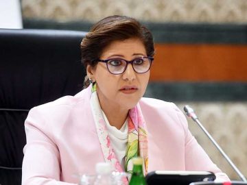  الخارجية : تعزيز دور المرأة في صنع القرار