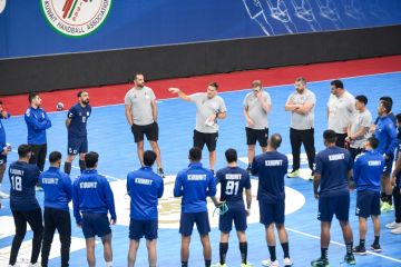 أزرق اليد يعود من معسكر القاهرة اليوم