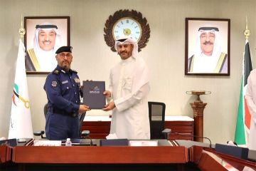 الإطفاء : توقيع عقد استغلال مساحة تخزينية في ميناء عبدالله لـ3 سنوات الإطفاء : توقيع عقد استغلال مساحة تخزينية في ميناء عبدالله لـ3 سنوات