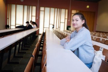 أفغانية تبلغ 12 عاما تبدأ دراسة الاقتصاد في جامعة بون الألمانية