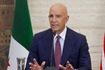 براك: يجب جمع سورية ولبنان معا