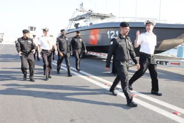 ألدوس يشيد باحتراف البحرية الكويتية وخفر السواحل ألدوس يشيد باحتراف البحرية الكويتية وخفر السواحل