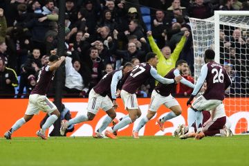 أستون فيلا يصعق أرسنال بهدف بونديا في اللحظات الأخيرة أستون فيلا يصعق أرسنال بهدف بونديا في اللحظات الأخيرة