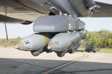  حزب الله زود إيران بصور وقطع من قنبلة GBU 39B