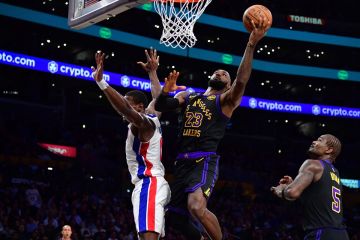 ليبرون يتلقى خسارة ثقيلة في عيده الـ41