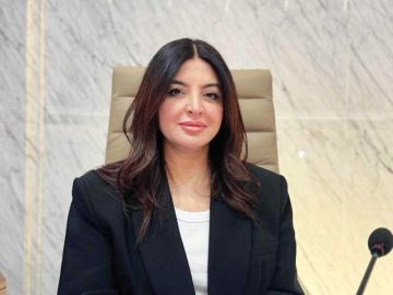 مديرة البلدية توافق على إقامة برج لأنظمة مرور السفن مديرة البلدية توافق على إقامة برج لأنظمة مرور السفن