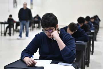 وسط أجواء من الانضباط والتنظيم.. طلبة الـ10 والـ11 ينهون اختبارات الفصل الأول وسط أجواء من الانضباط والتنظيم.. طلبة الـ10 والـ11 ينهون اختبارات الفصل الأول