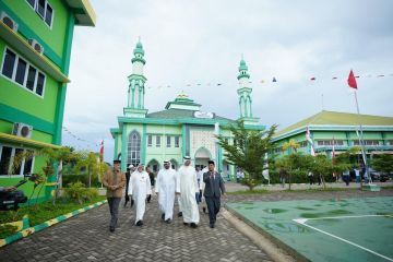 الكويت تدعم التعليم والخدمات الإنسانية في إندونيسيا عبر مشاريع تعليمية وخيرية الكويت تدعم التعليم والخدمات الإنسانية في إندونيسيا عبر مشاريع تعليمية وخيرية