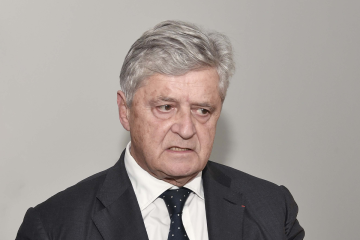 وزير الشؤون التجارية الخارجية الفرنسي يشيد بمتانة ورسوخ العلاقات بين الكويت وفرنسا وزير الشؤون التجارية الخارجية الفرنسي يشيد بمتانة ورسوخ العلاقات بين الكويت وفرنسا