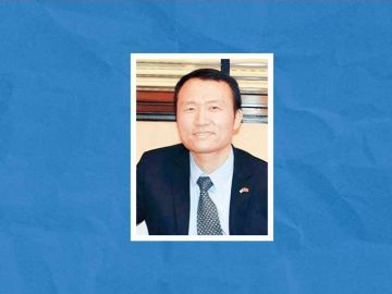 القائم بالأعمال الصيني لـ القبس: ميناء مبارك سيربط الكويت بالأسواق العالمية القائم بالأعمال الصيني لـ القبس: ميناء مبارك سيربط الكويت بالأسواق العالمية