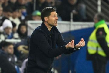 ألونسو يهاجم التحكيم بعد فوز صعب لريال مدريد في الدوري الإسباني ألونسو يهاجم التحكيم بعد فوز صعب لريال مدريد في الدوري الإسباني