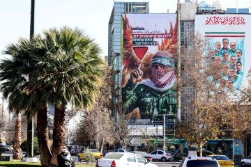 احتجاجات إيران تضرب مقر محافظ فسا... و الموساد يدعمها ميدانيا احتجاجات إيران تضرب مقر محافظ فسا... و الموساد يدعمها ميدانيا