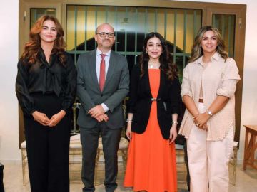 السفير الفرنسي: القياديات الكويتيات رائدات متميزات