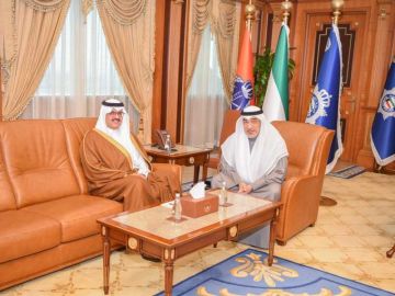 النائب الأول يبحث مع السفير السعودي تعزيز التعاون الثنائي