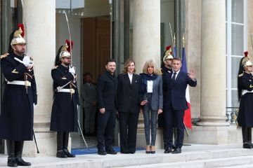 تلويح أطلسي بضربات استباقية ضد روسيا ومفاوضات أوكرانيا تصل إلى ساعة الحقيقة 